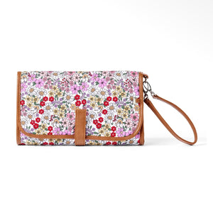 OiOi Change Mat Clutch - Daisy