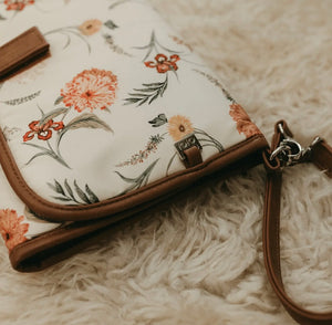 OiOi Change Mat Clutch - Wildflower