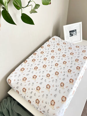 Organic Nursery Linen - Leo Lion
