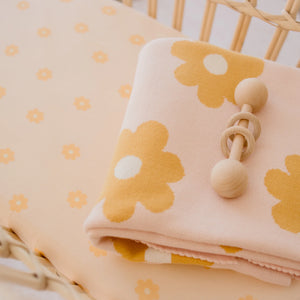 Organic Nursery Linen - Daisy Chain