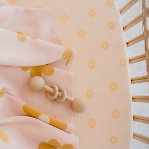 Organic Nursery Linen - Daisy Chain