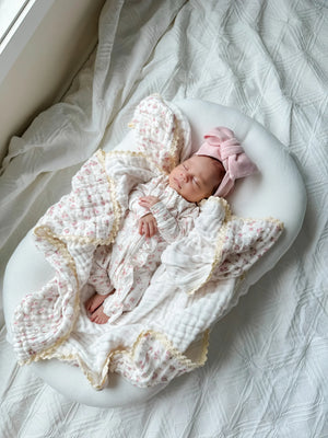 Gauze Lace Blanket - Paisley Peony