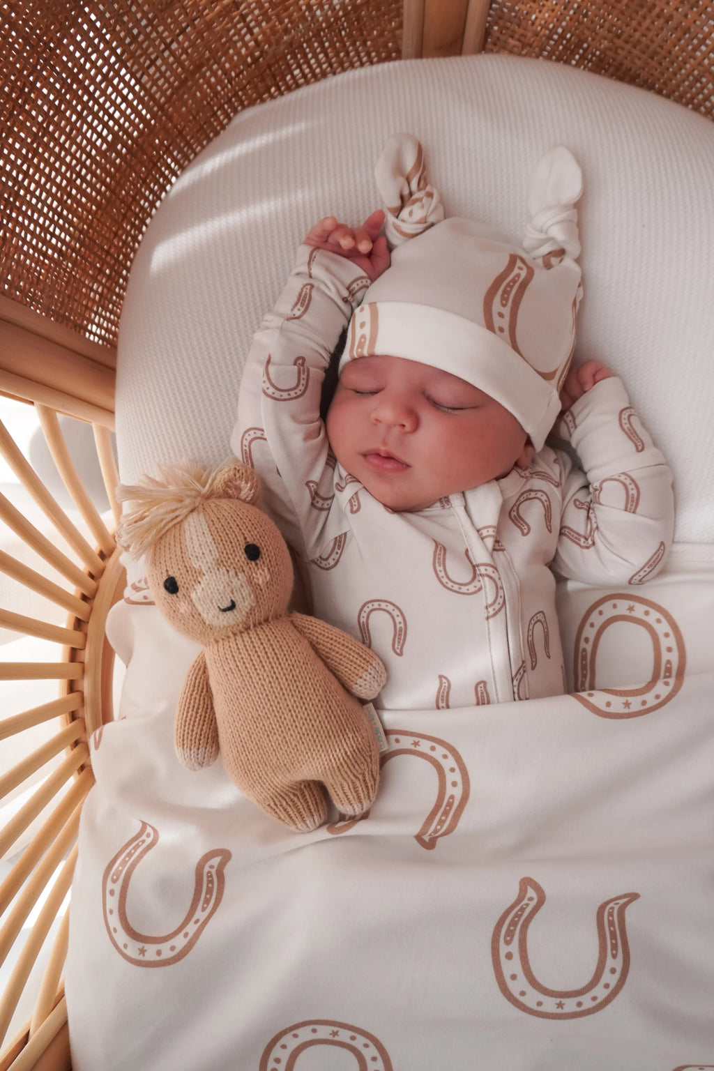 Jersey Swaddle & Beanie Set - Western Horse Shoe