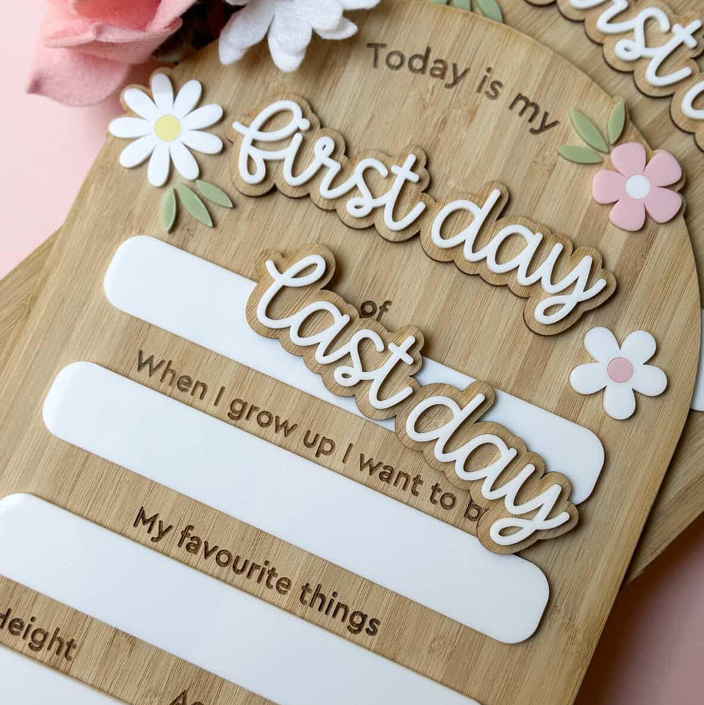 My First/Last Day Children's School Sign - Daisy