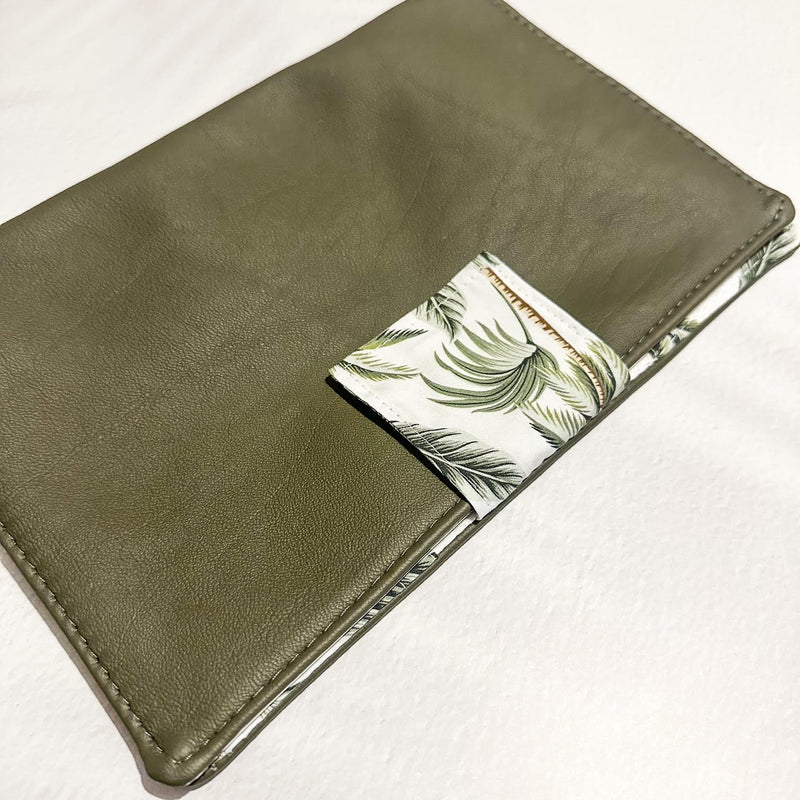 Deluxe Leather Nappy Wallet - Vintage Palms