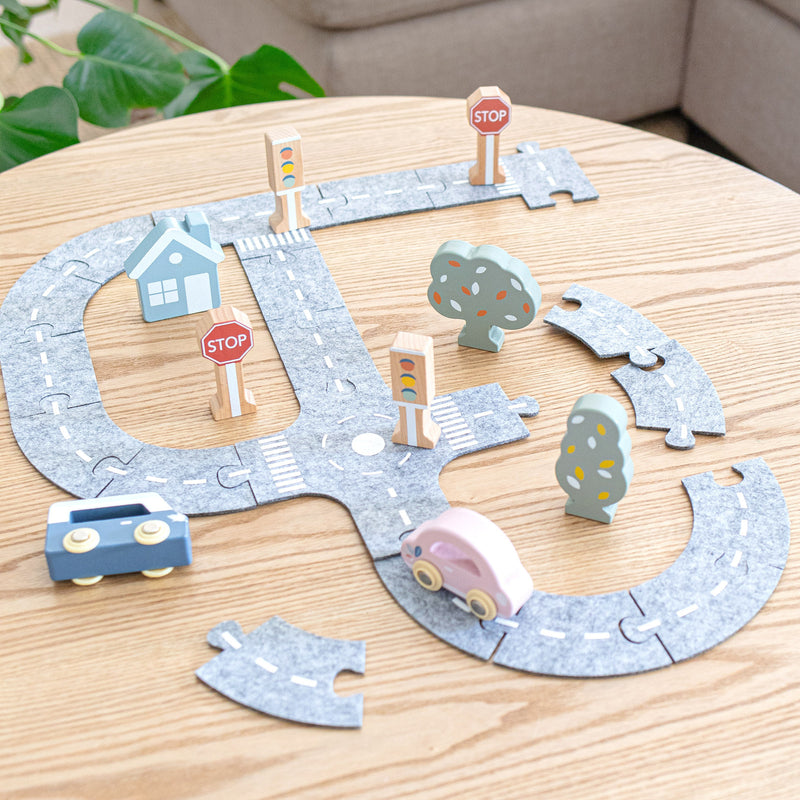 Car Track Puzzle (Includes 2 vehicles)