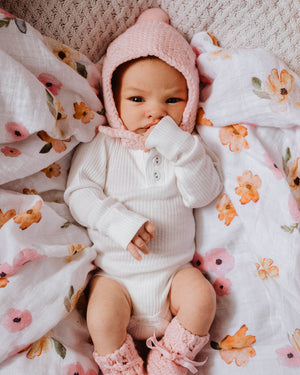 Merino Wool Baby Bonnet & Booties Set - Pink